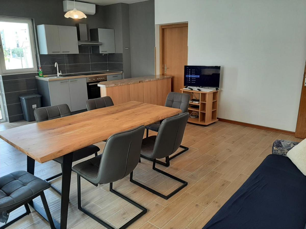 Apartments Tina Omiš Extérieur photo